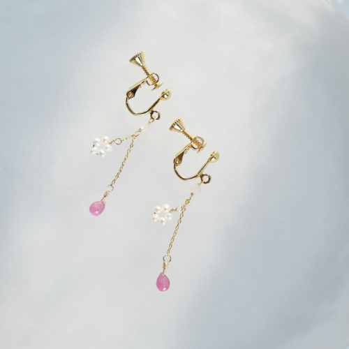 粉紅泡泡 – 粉紅藍寶石耳環